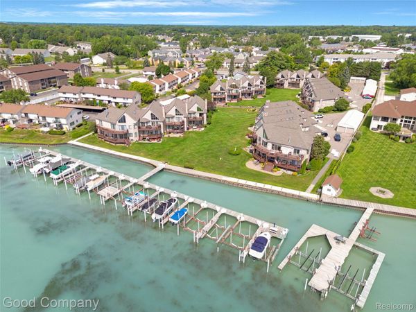 50684 Harbour View Drive N, New Baltimore, Mi 48047