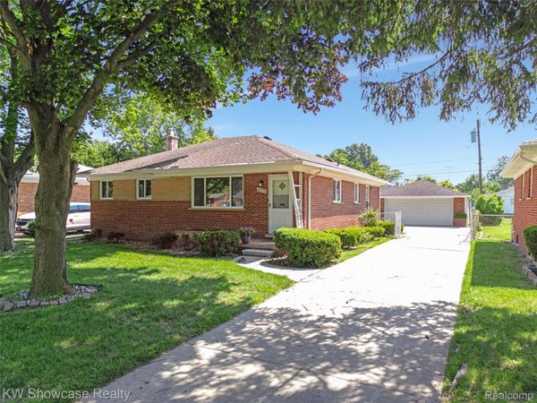 8936 Merriman Road, Livonia, Mi 48150