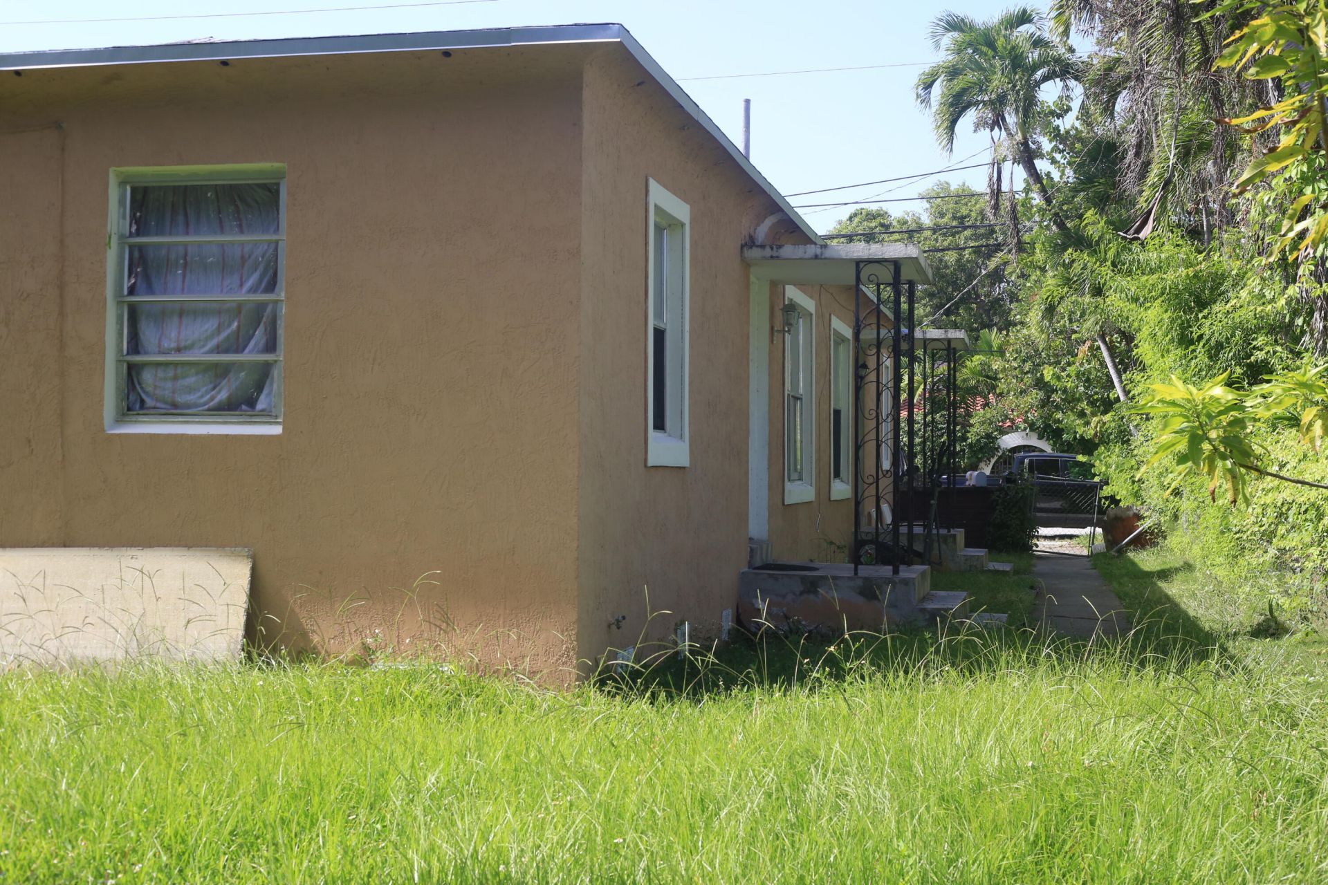 670 NE 87th Street, Miami, FL 33138 Photo