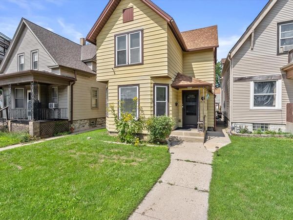 2636 W Hayes AVENUE, Milwaukee, WI 53215