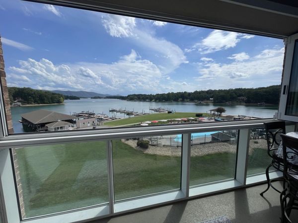 1245 Graves Harbor TRL, UNIT 225, Huddleston, VA 24104
