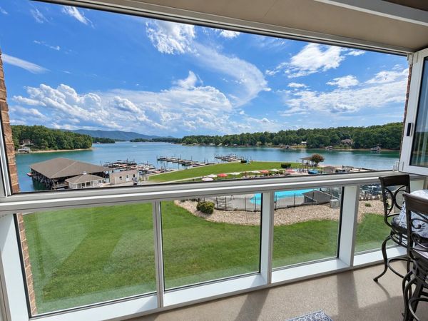 1245 Graves Harbor TRL, UNIT 225, Huddleston, VA 24104