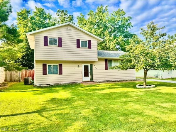 38102 Parkway Boulevard, Willoughby, OH 44094