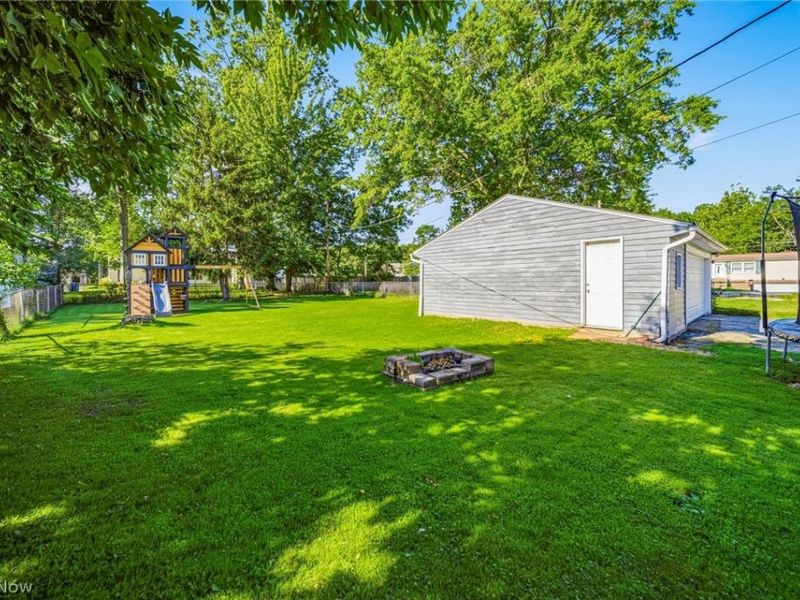38102 Parkway Boulevard, Willoughby, OH 44094 Photo 30