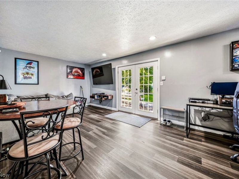38102 Parkway Boulevard, Willoughby, OH 44094 Photo 5