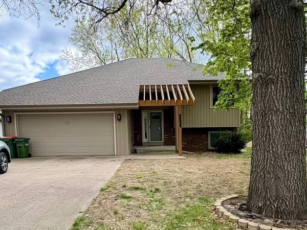9774 Magnolia Street NW, Coon Rapids, MN 55433