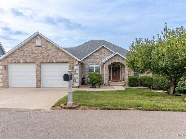 121 Cottonblossom Drive, Hillsboro, MO 63050