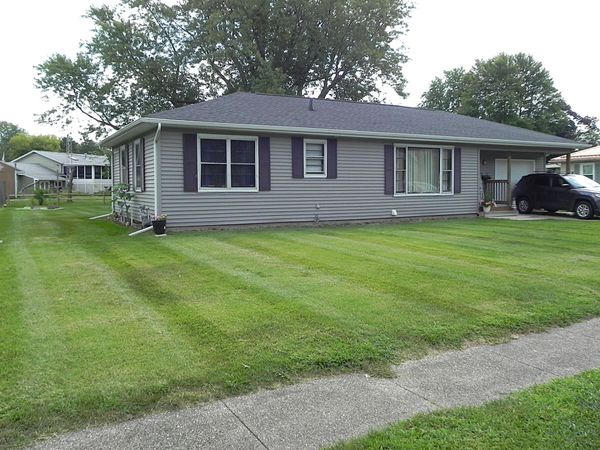 329 N Lakeview Avenue, Sturgis, MI 49091