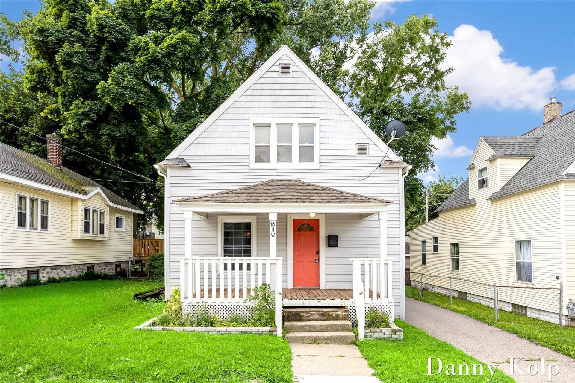 18 Ann Street Nw, Grand Rapids, MI 49505 Main Photo