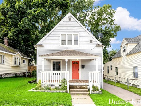 18 Ann Street NW, Grand Rapids, MI 49505