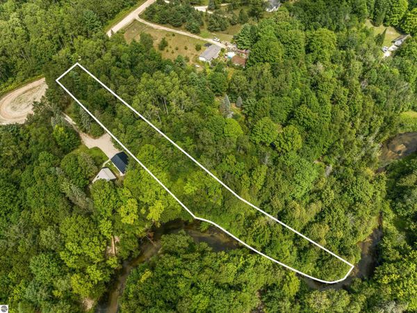 Red Barn Drive, Thompsonville, MI 49683