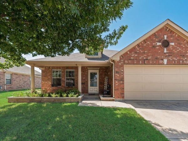13708 Trail Break Drive, Fort Worth, TX 76052