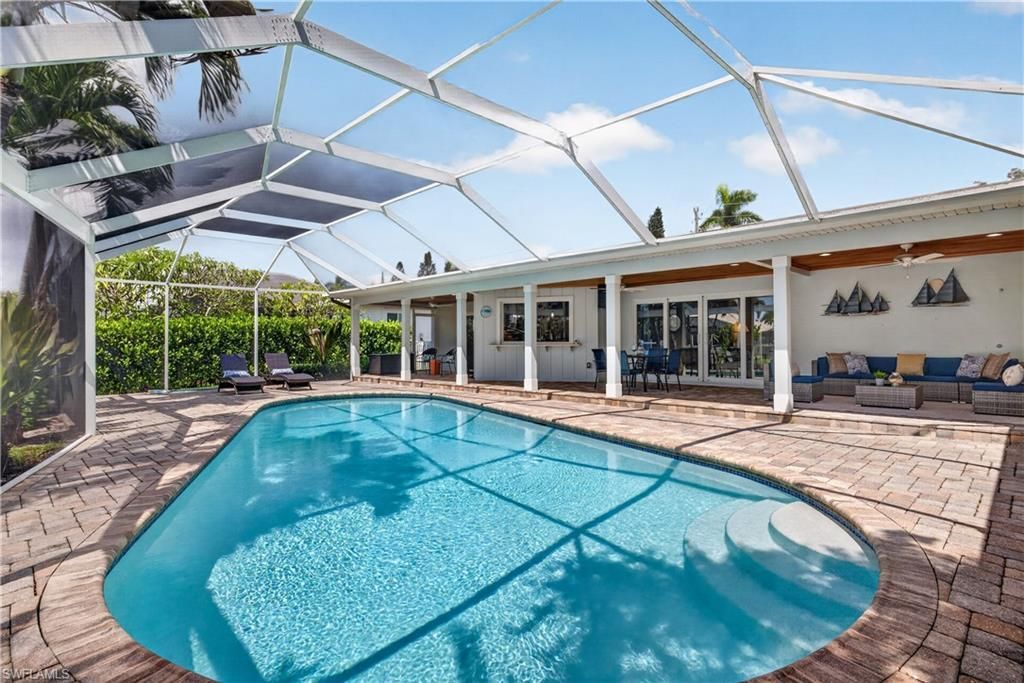 1590 Sandpiper St , Naples, FL 34102 Photo