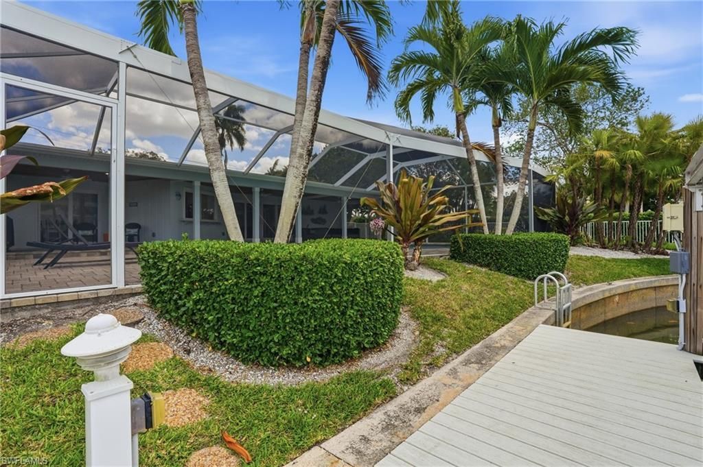 1590 Sandpiper St , Naples, FL 34102 Photo