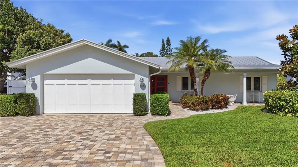 1590 Sandpiper St , Naples, FL 34102 Photo