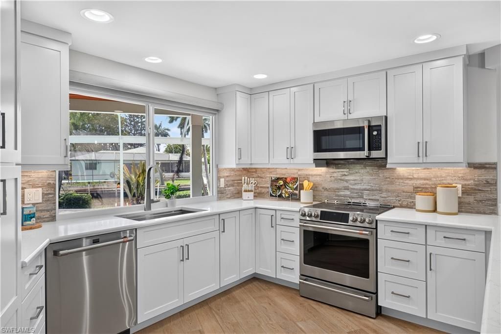 1590 Sandpiper St , Naples, FL 34102 Photo