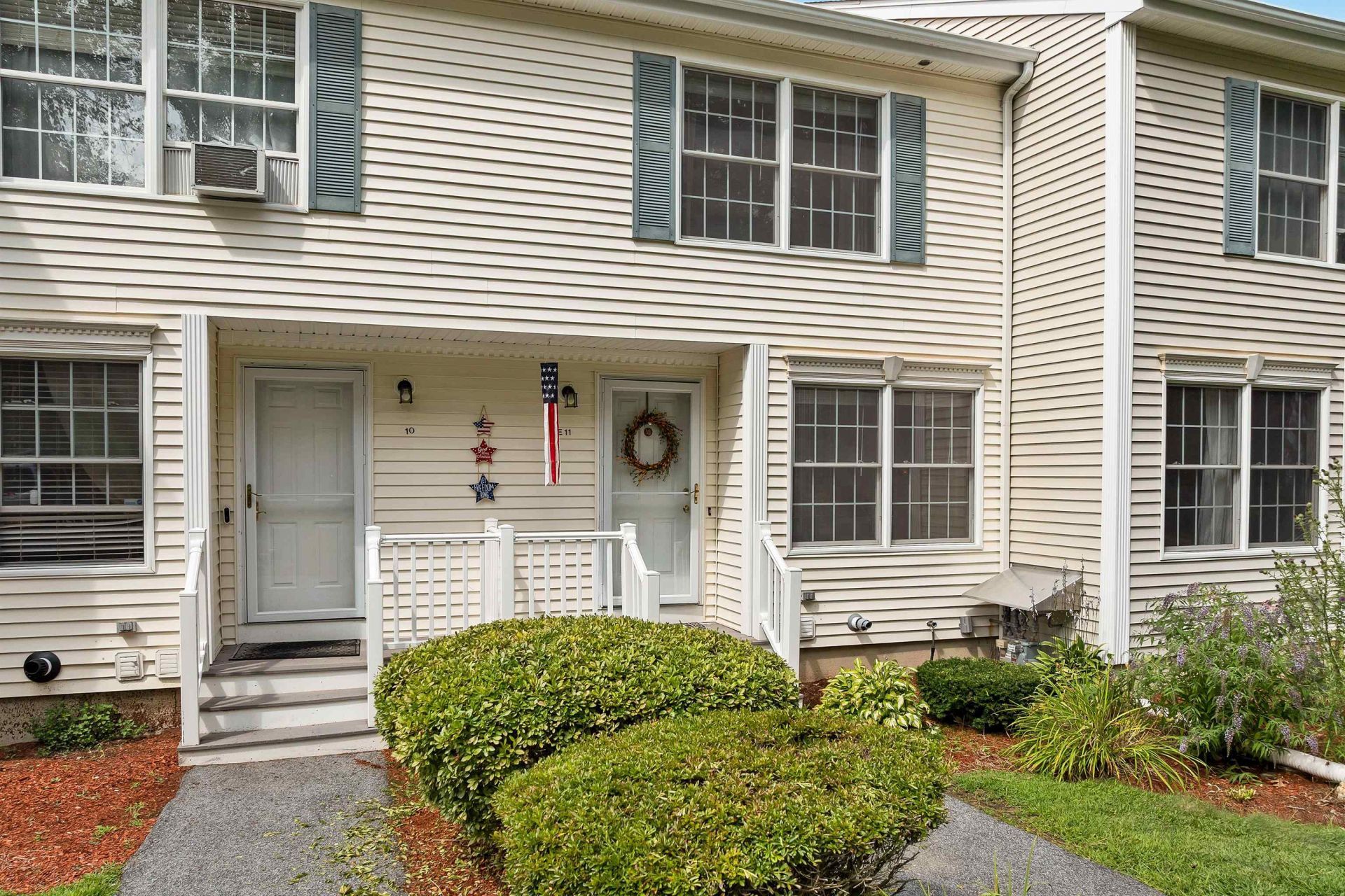 6 Pleasant Street, Unit E11, Hooksett, NH 03106 Main Photo
