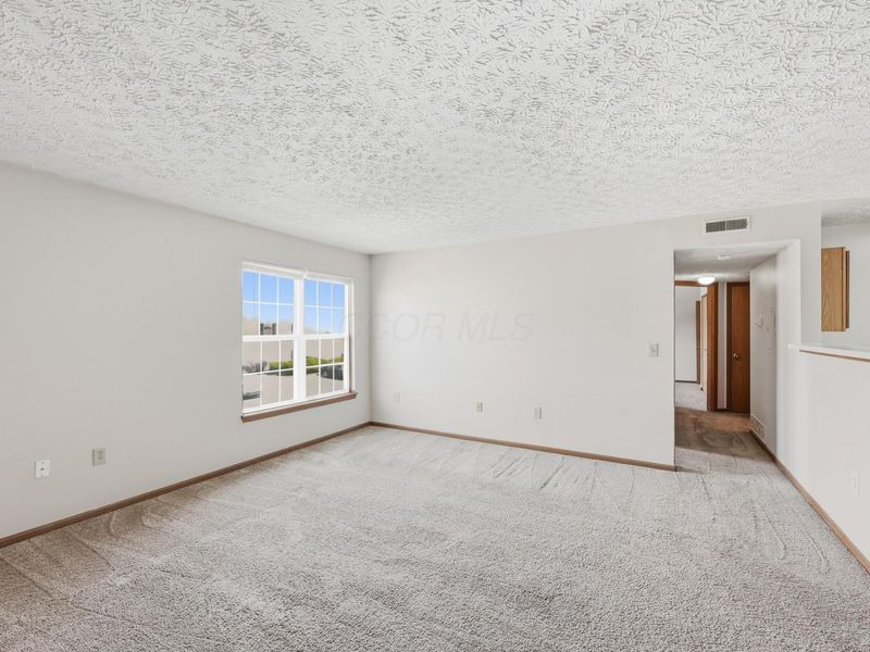 5561 Cedar Spring , Columbus, OH 43228 Photo 4