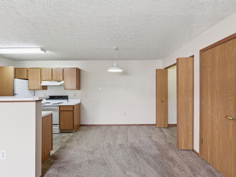 5561 Cedar Spring , Columbus, OH 43228 Photo 5