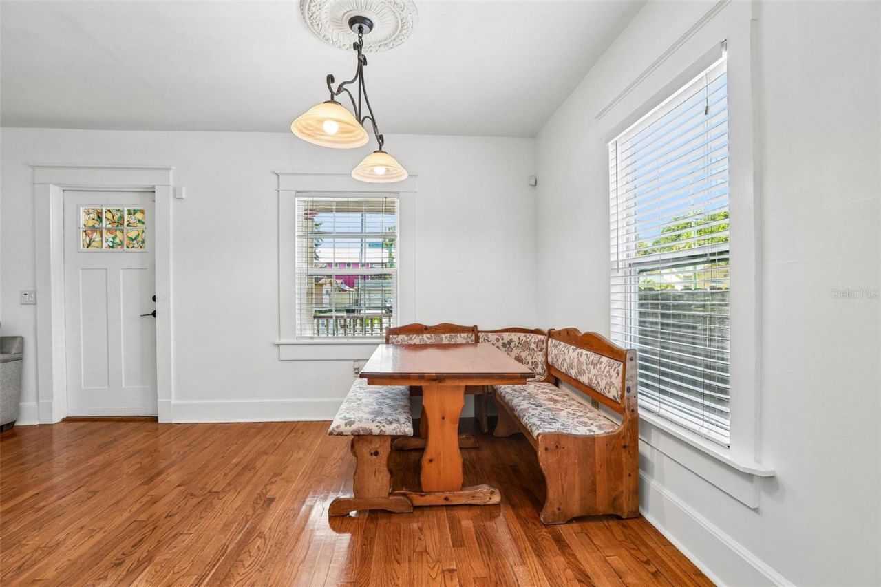 467 9th Avenue N, Saint Petersburg, FL 33701 Photo