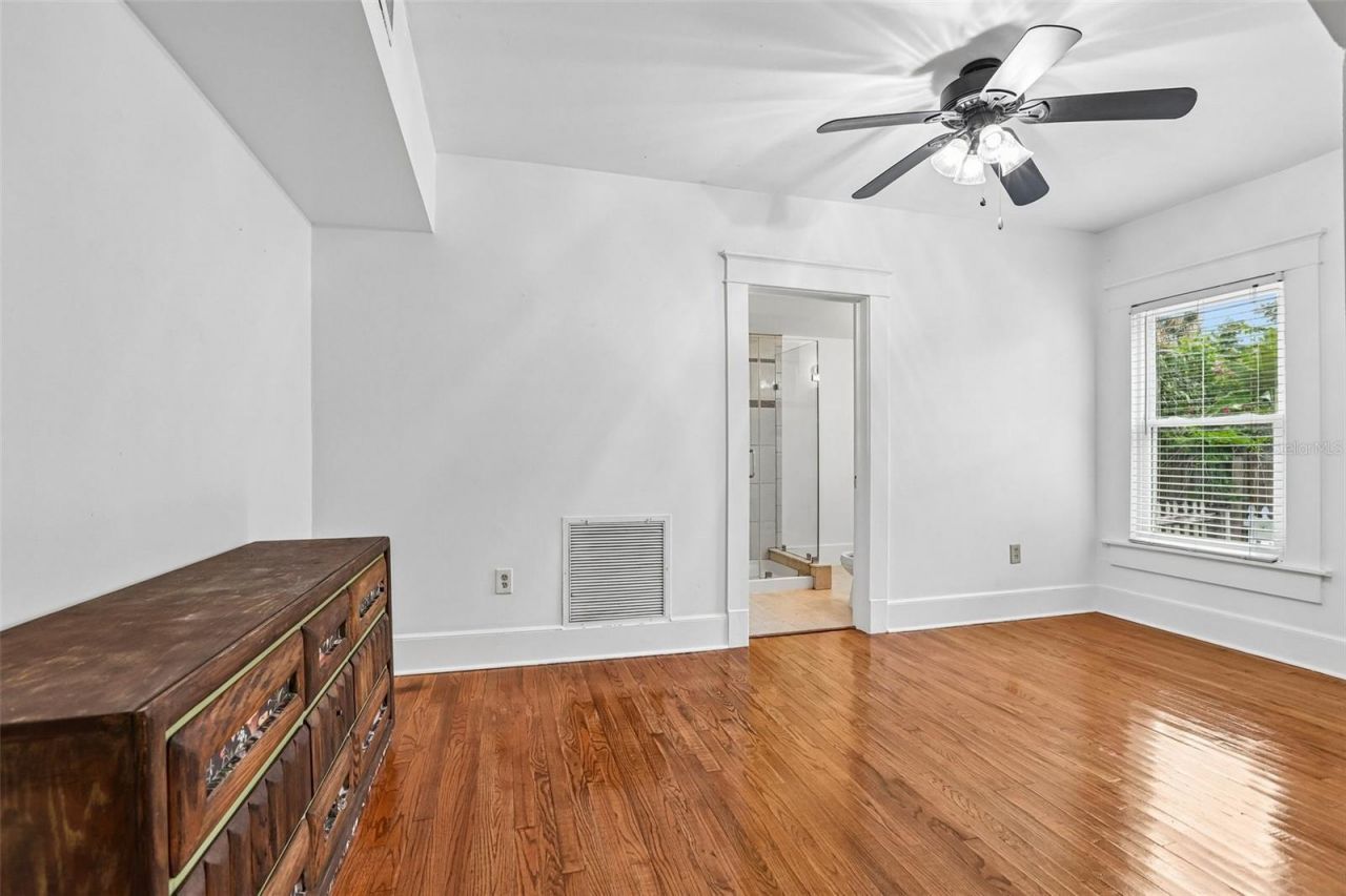 467 9th Avenue N, Saint Petersburg, FL 33701 Photo