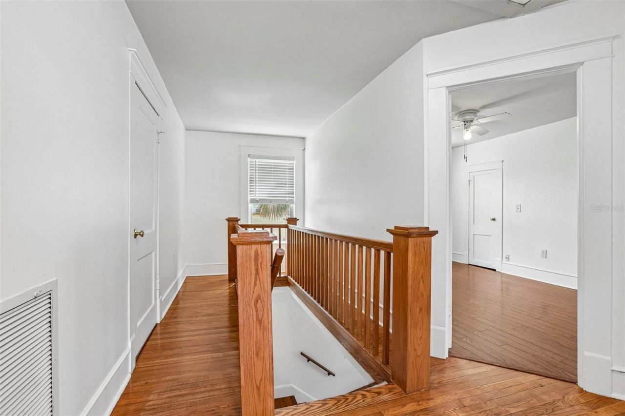 467 9th Avenue N, Saint Petersburg, FL 33701 Photo