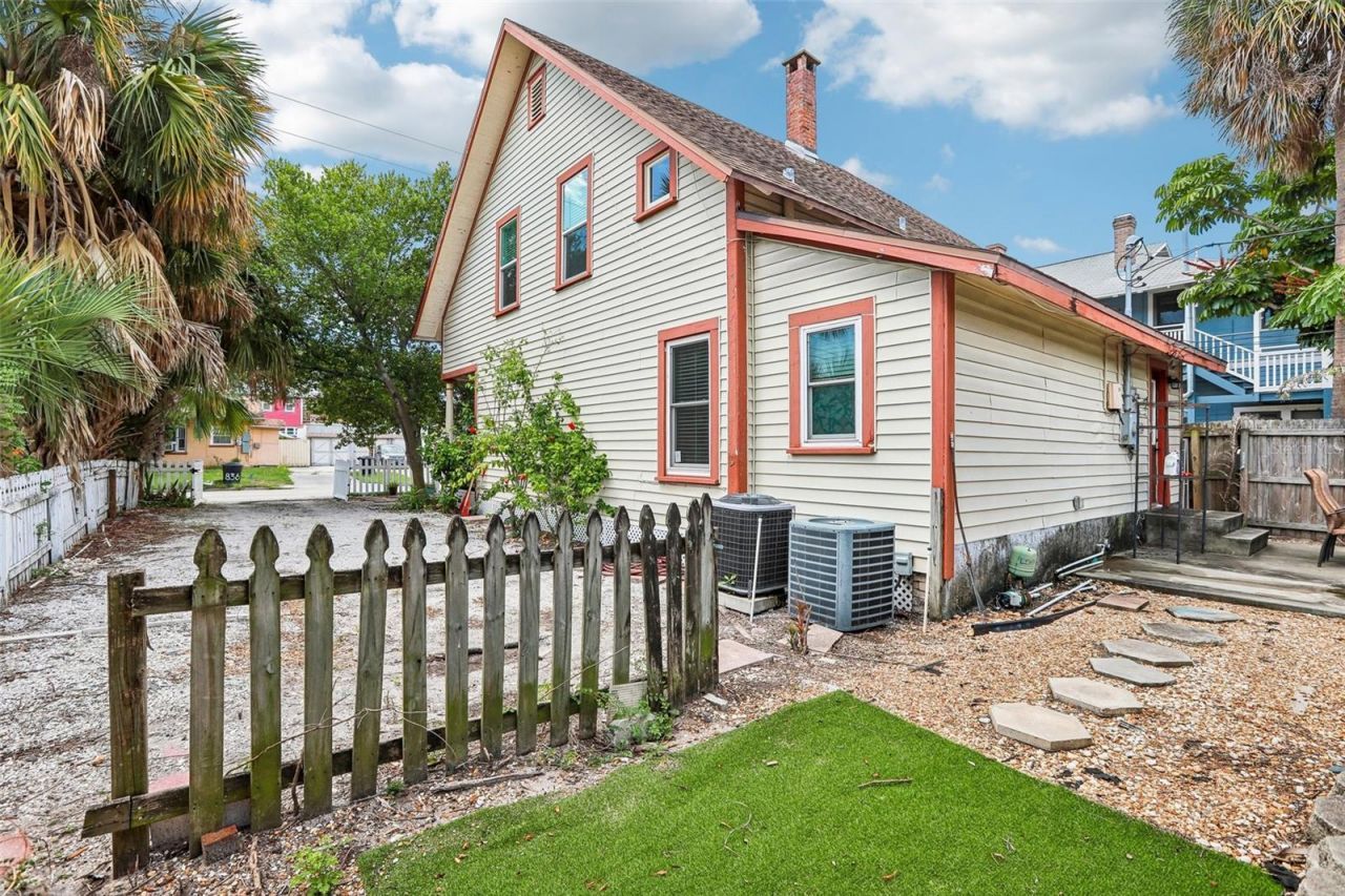 467 9th Avenue N, Saint Petersburg, FL 33701 Photo