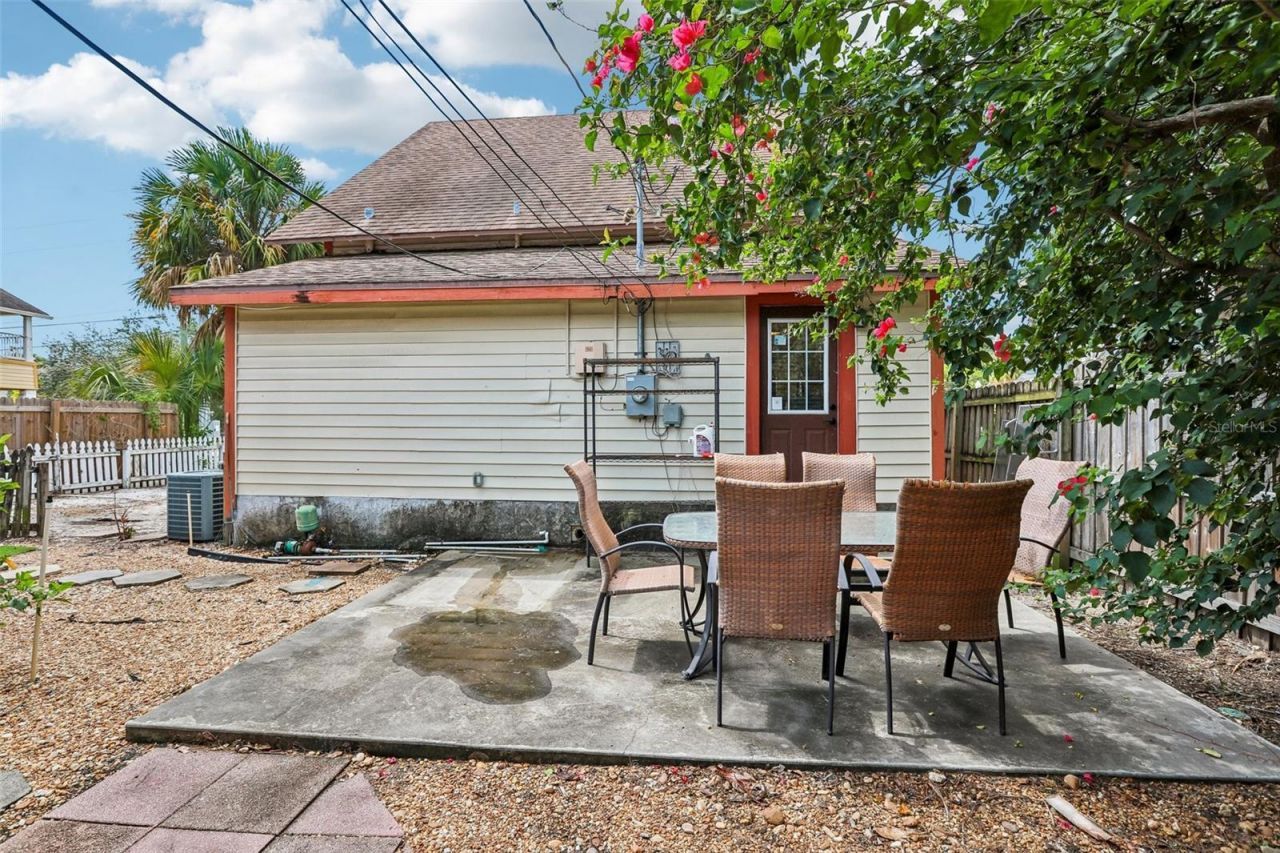 467 9th Avenue N, Saint Petersburg, FL 33701 Photo