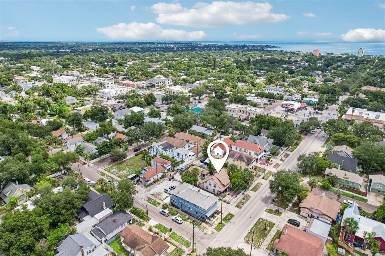 467 9th Avenue N, Saint Petersburg, FL 33701 Photo