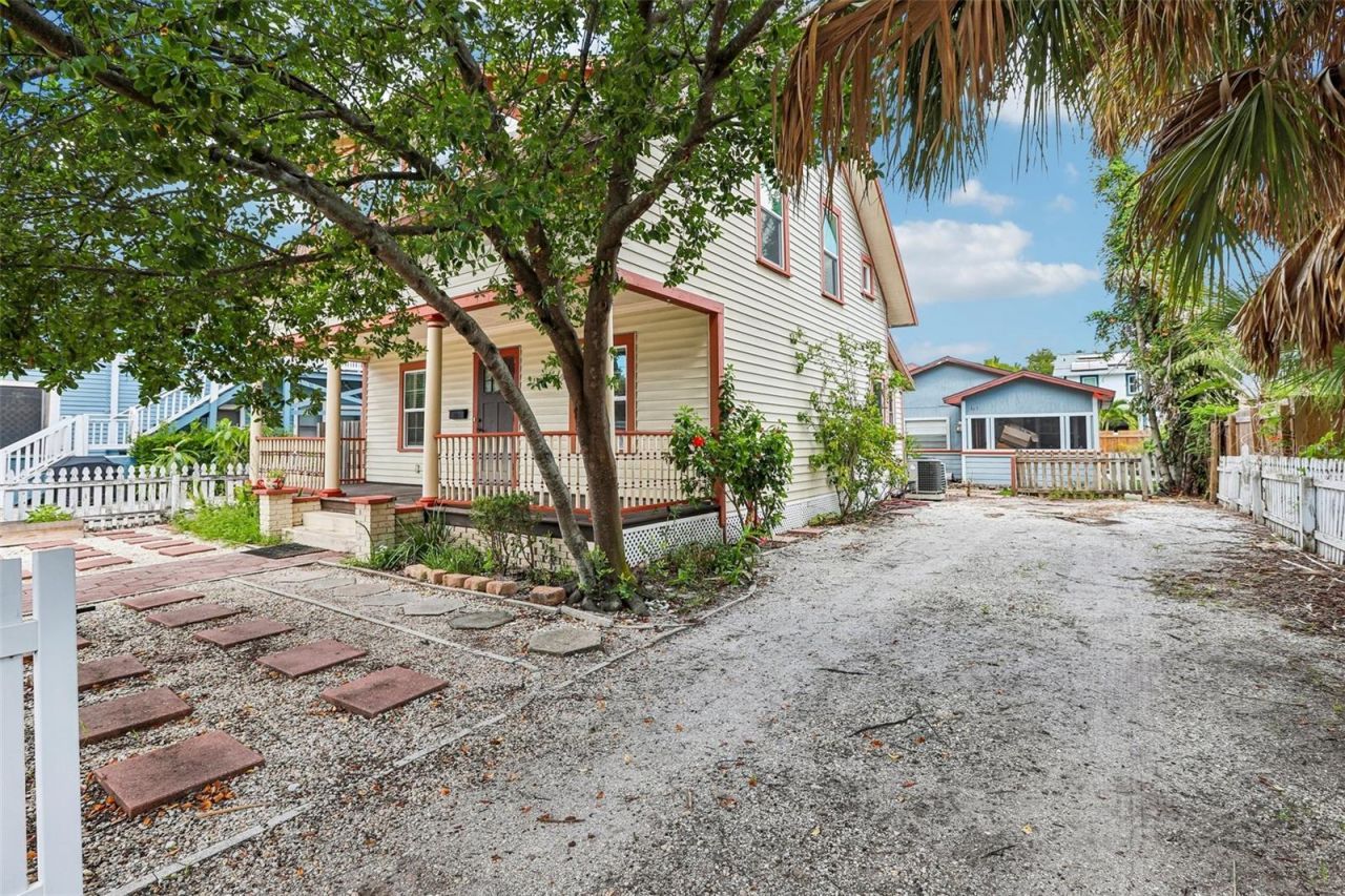 467 9th Avenue N, Saint Petersburg, FL 33701 Photo