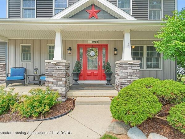 11909 Millstone Drive, Grand Ledge, MI 48837