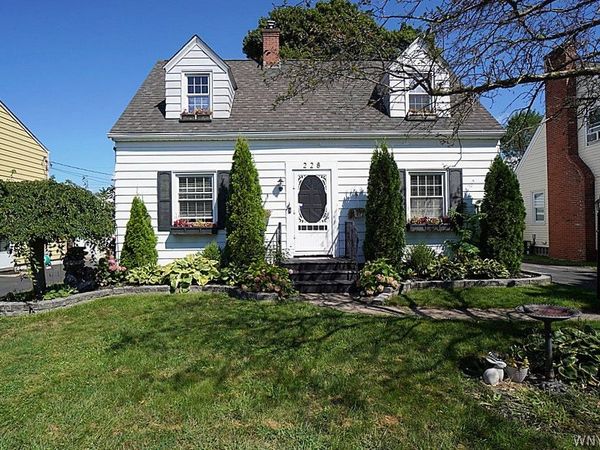 228 Lindsay Place , North Tonawanda, NY 14120