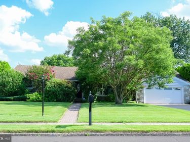 2171 KENT ROAD, HUNTINGDON VALLEY, PA 19006