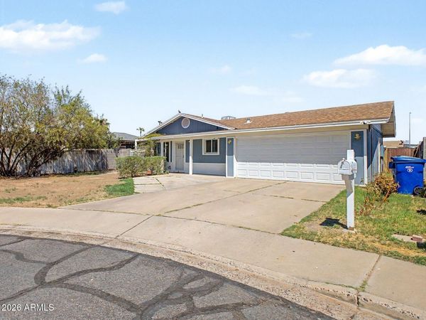 125 N RIDGE Circle, Mesa, AZ 85203