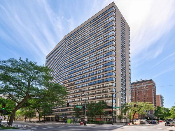 2930 N Sheridan Road , Unit 1107, Chicago, IL 60657