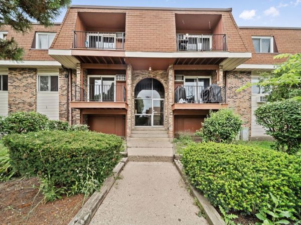 1065 Valley Lane , Unit 208, Hoffman Estates, IL 60169
