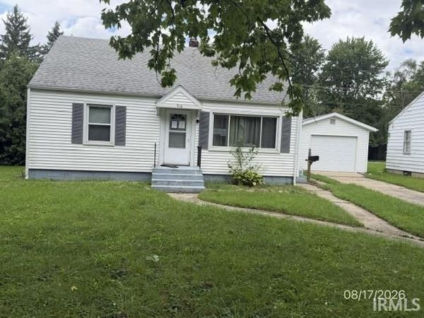 910 Jackson Boulevard, Rochester, IN 46975