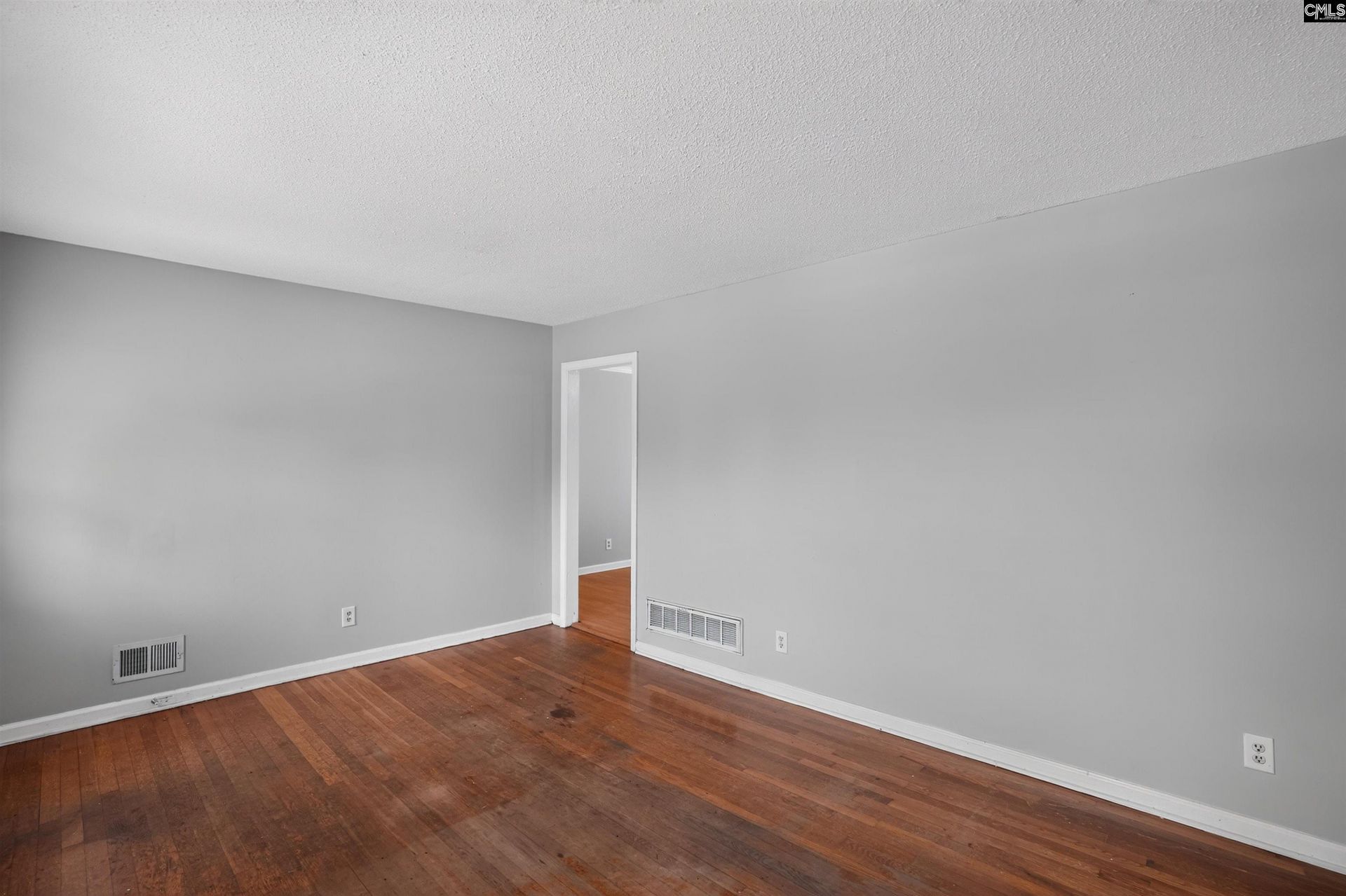 3501 Traveler Lane  Photo 11
