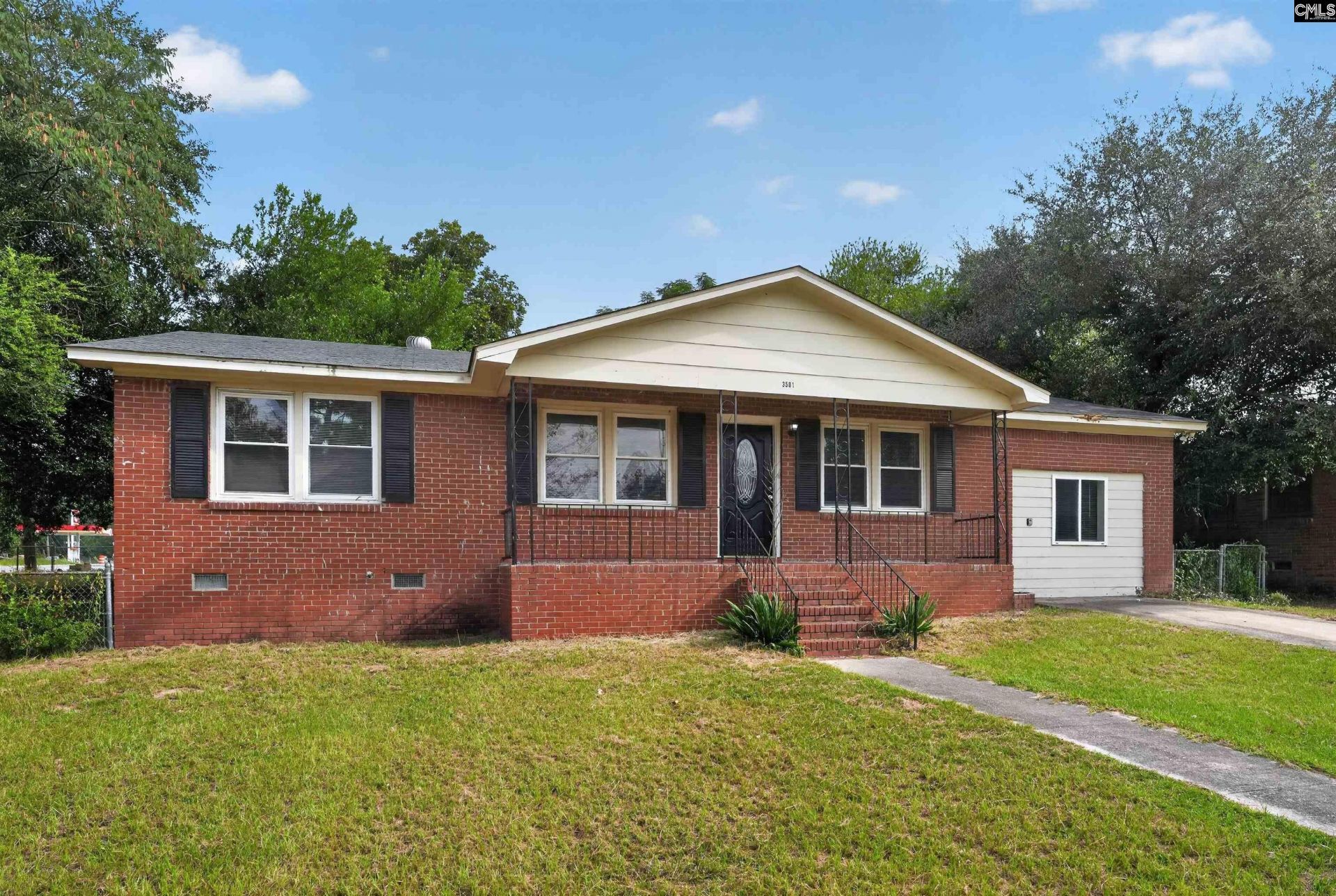 3501 Traveler Lane  Photo 8