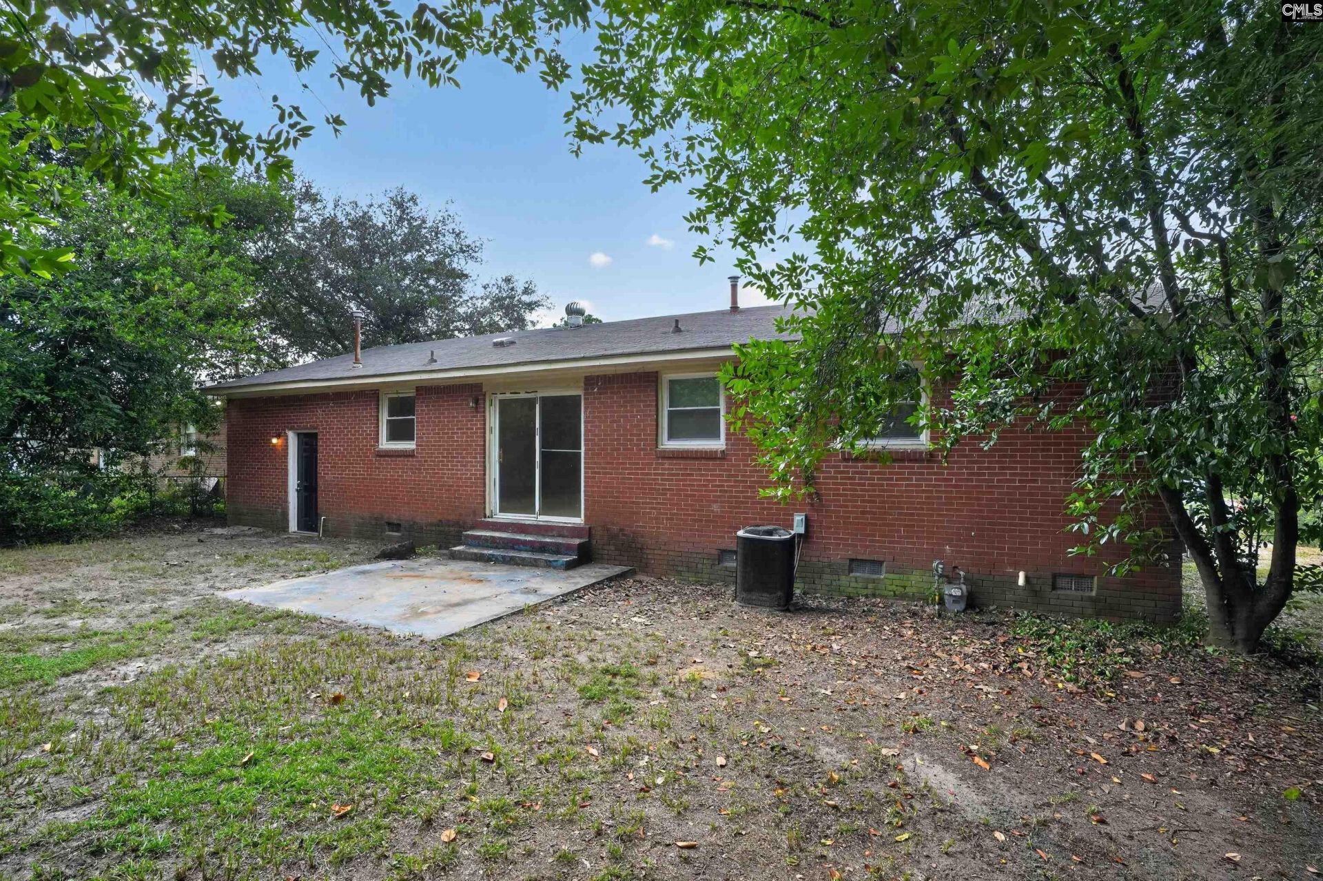 3501 Traveler Lane  Photo 9