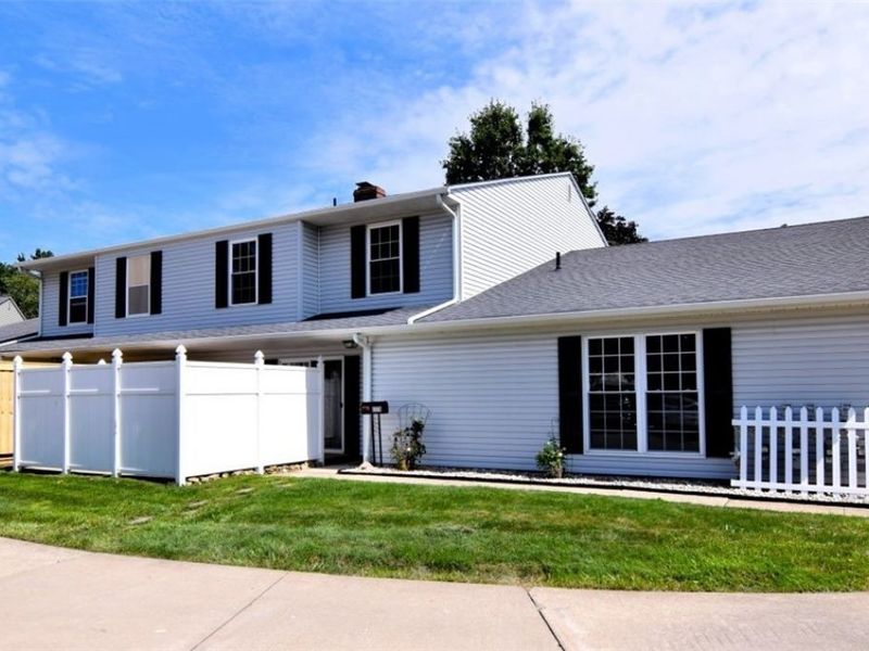 8117 Puritan Drive, Unit B, Mentor, OH 44060 Photo 1
