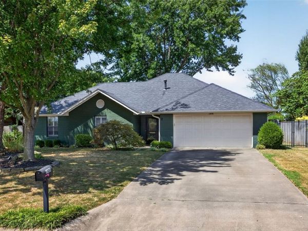 1808 16th Street, Rogers, AR 72758