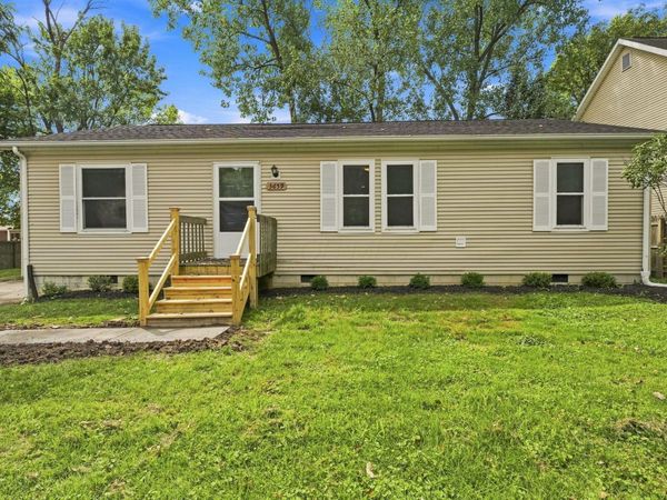 3659 Central Avenue , Grove City, OH 43123