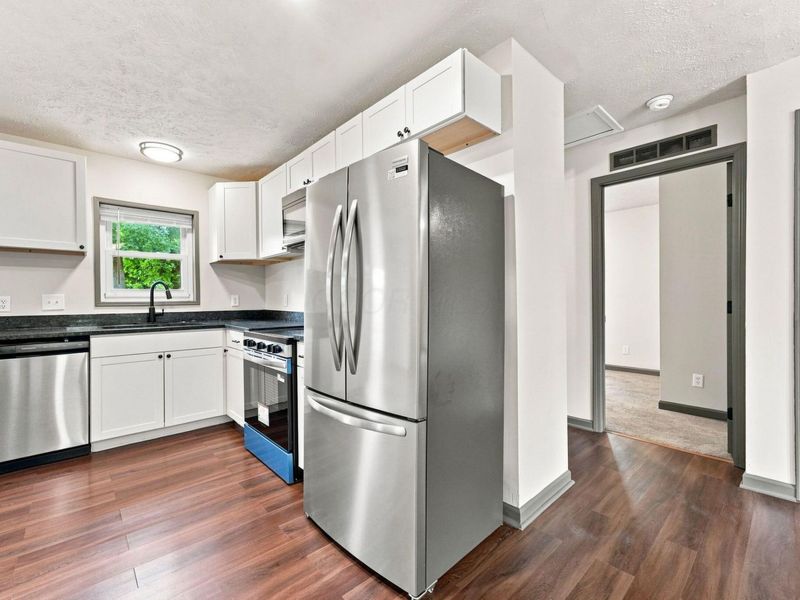 3659 Central Avenue , Grove City, OH 43123 Photo 18