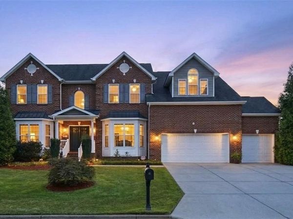 5012 Weatherstone Drive , Greensboro, NC 27406