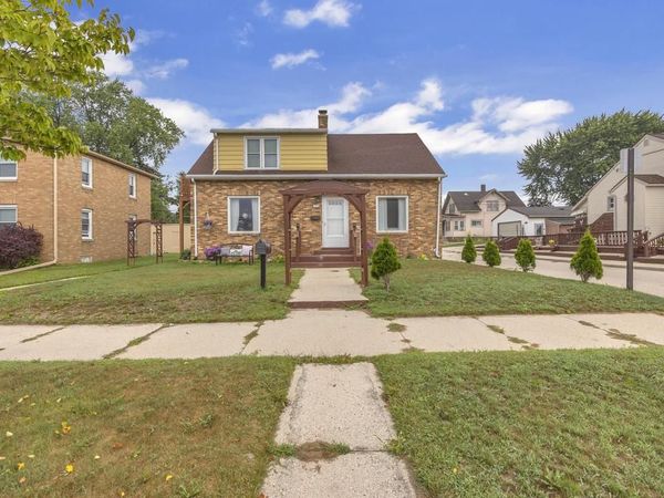 2836 S 10th STREET, Sheboygan, WI 53081