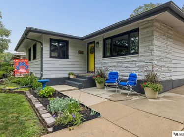 1108 W Avon Lane, Lincoln, NE 68505