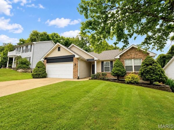 2020 Grants Valley Lane , Imperial, MO 63052