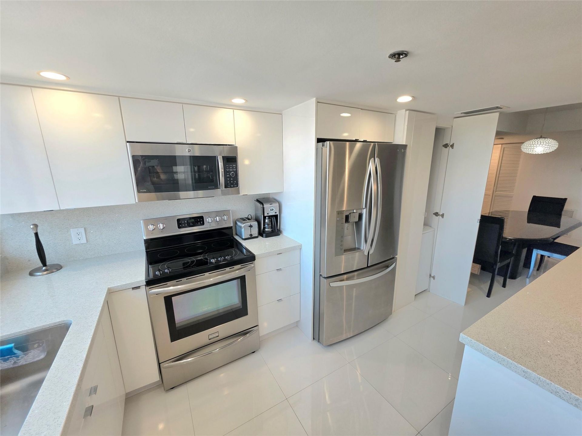 1631 S Ocean Boulevard, Unit 1006, Pompano Beach, FL 33062 Photo