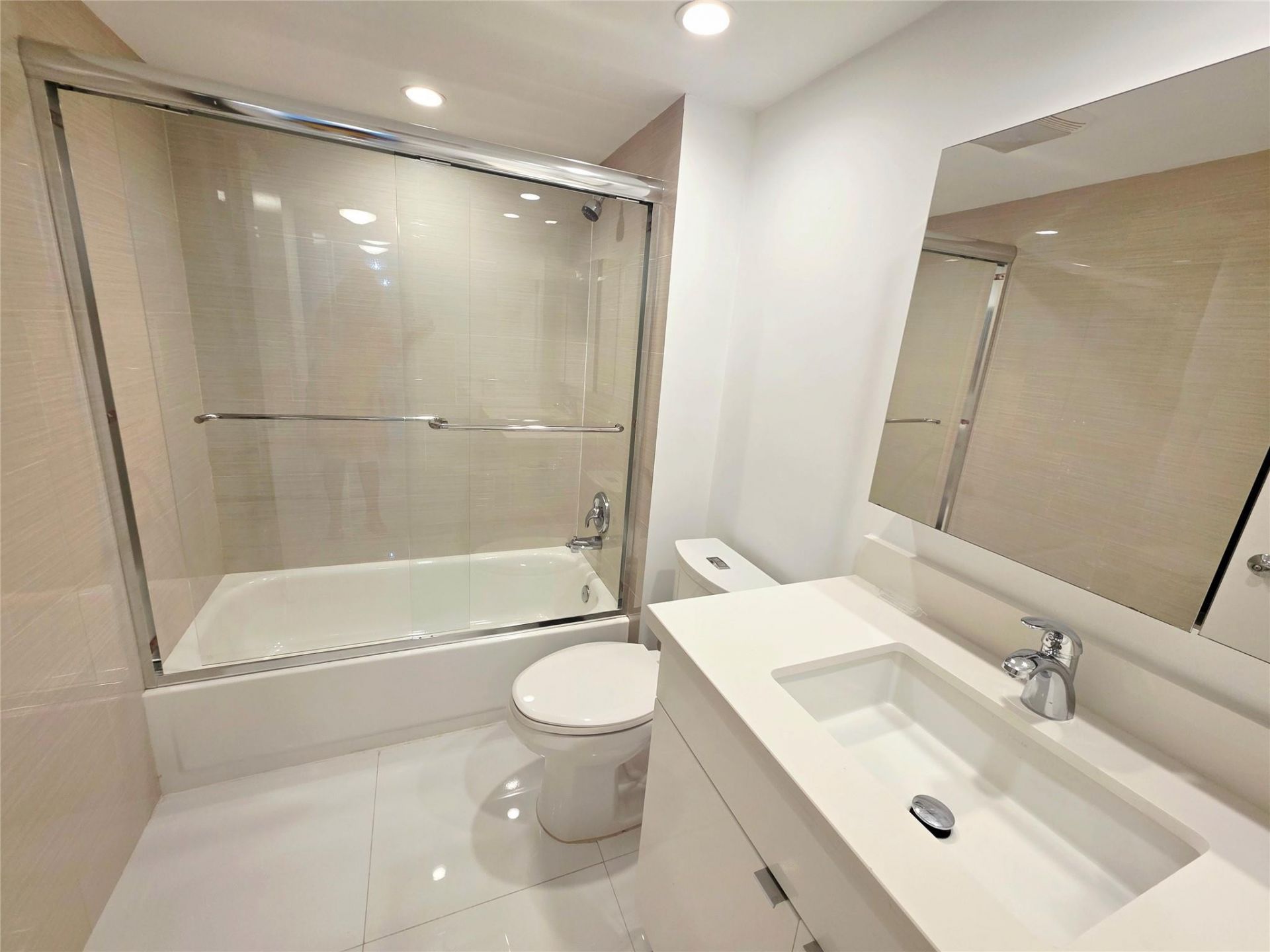 1631 S Ocean Boulevard, Unit 1006, Pompano Beach, FL 33062 Photo